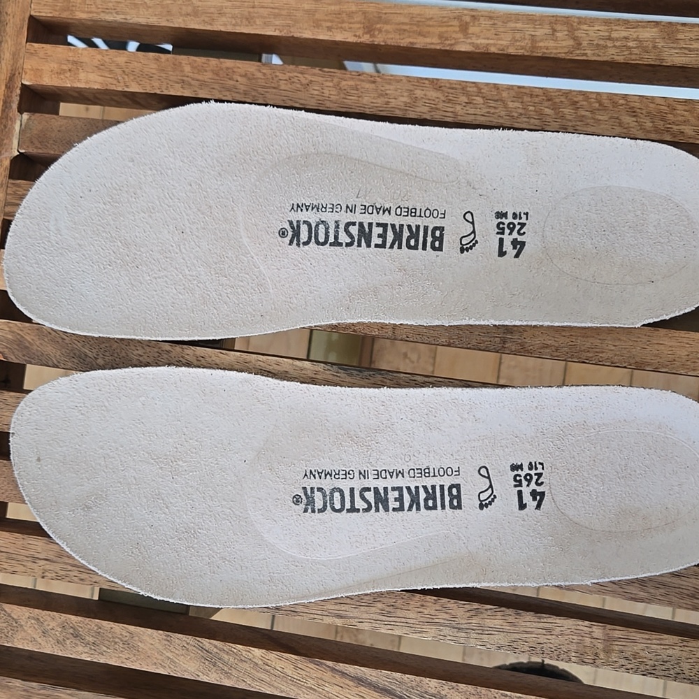 Birkenstock size 41 foot bed/insole